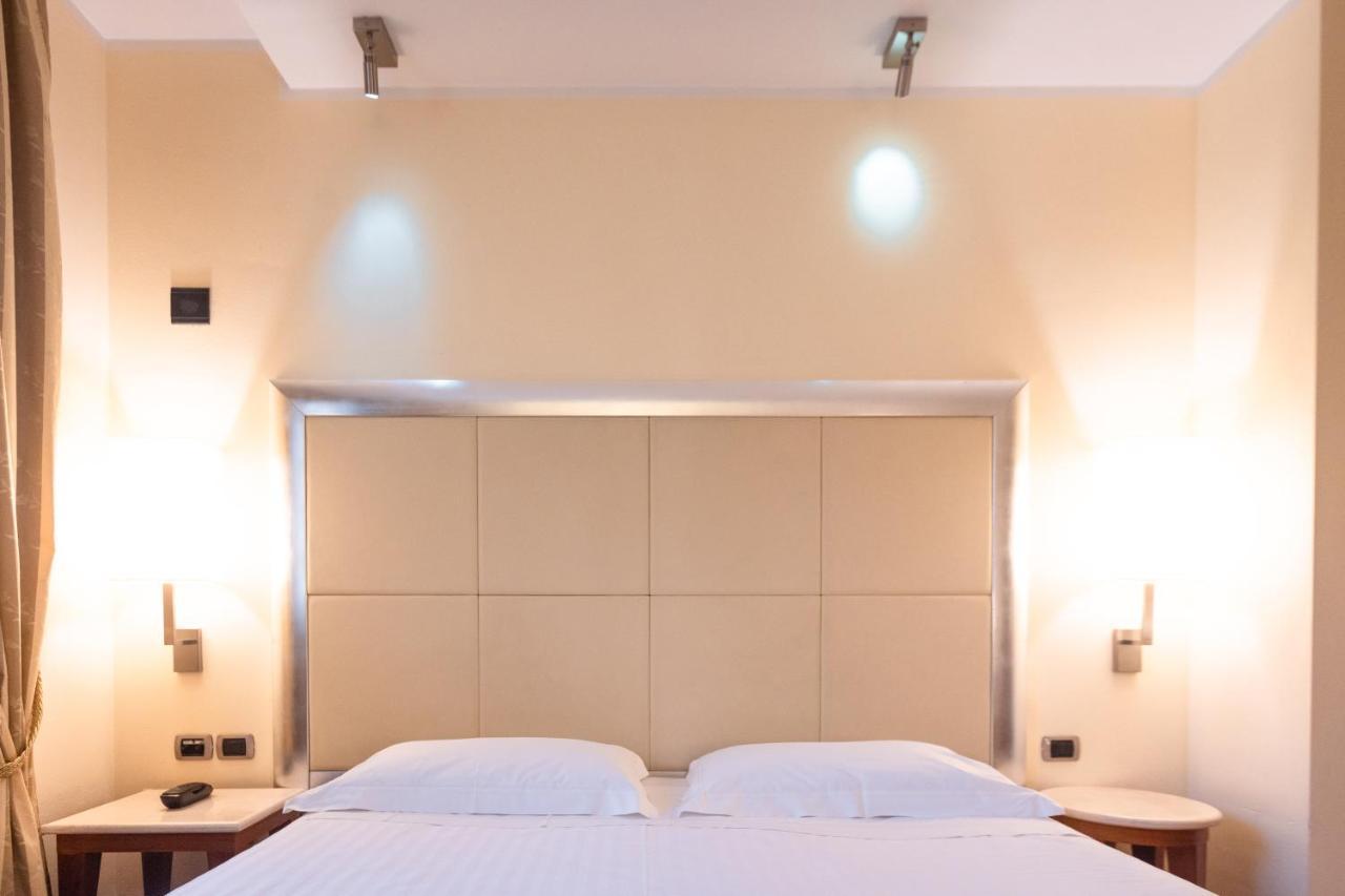 Hotel Airone - Ombrellone Incluso Al Bagno Dolce Vita A Marina Dal 1 Giugno Al 15 Settembre غروسيتو المظهر الخارجي الصورة