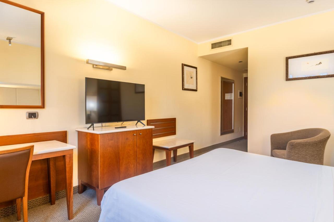 Hotel Airone - Ombrellone Incluso Al Bagno Dolce Vita A Marina Dal 1 Giugno Al 15 Settembre غروسيتو المظهر الخارجي الصورة