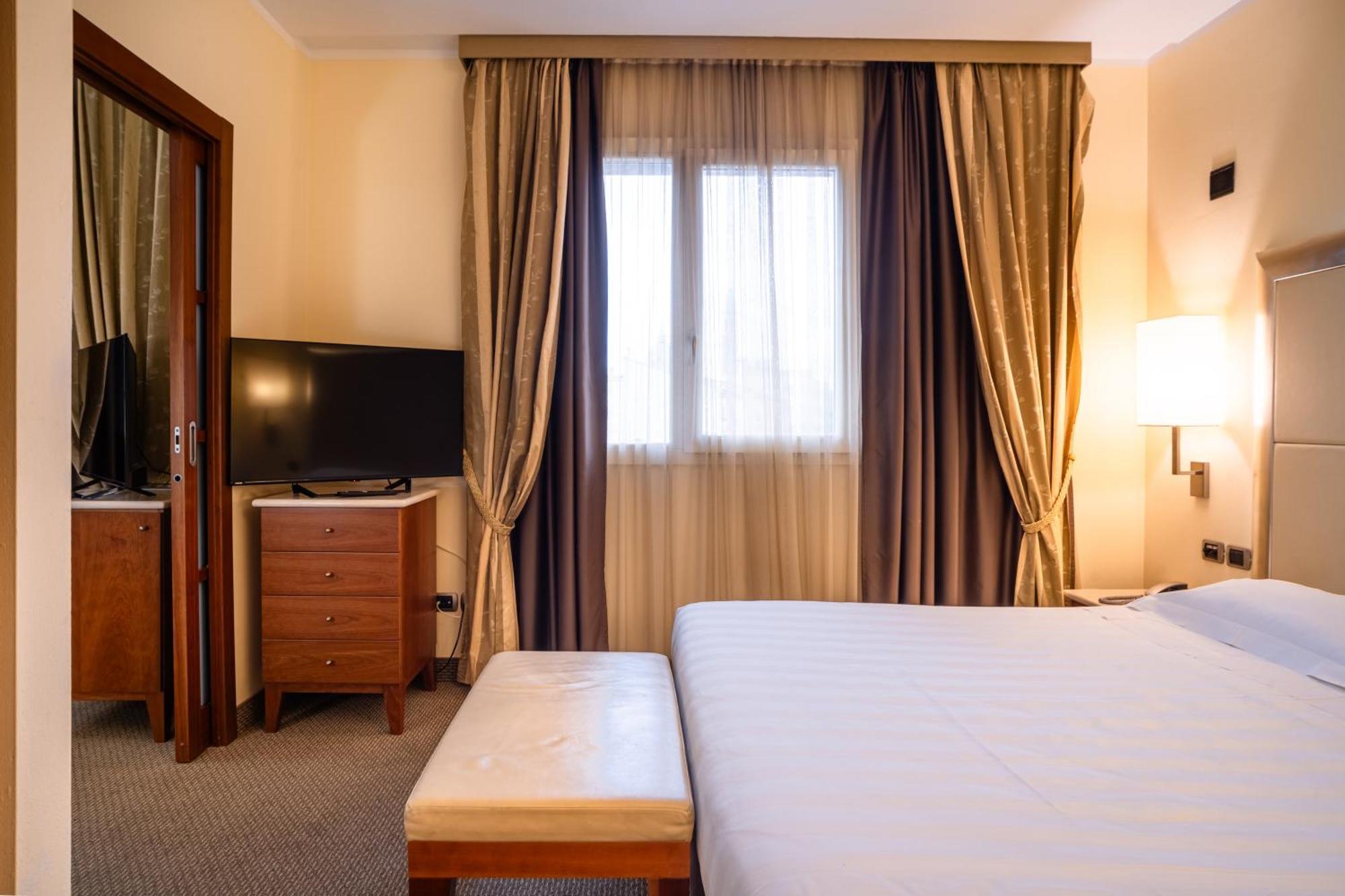 Hotel Airone - Ombrellone Incluso Al Bagno Dolce Vita A Marina Dal 1 Giugno Al 15 Settembre غروسيتو المظهر الخارجي الصورة