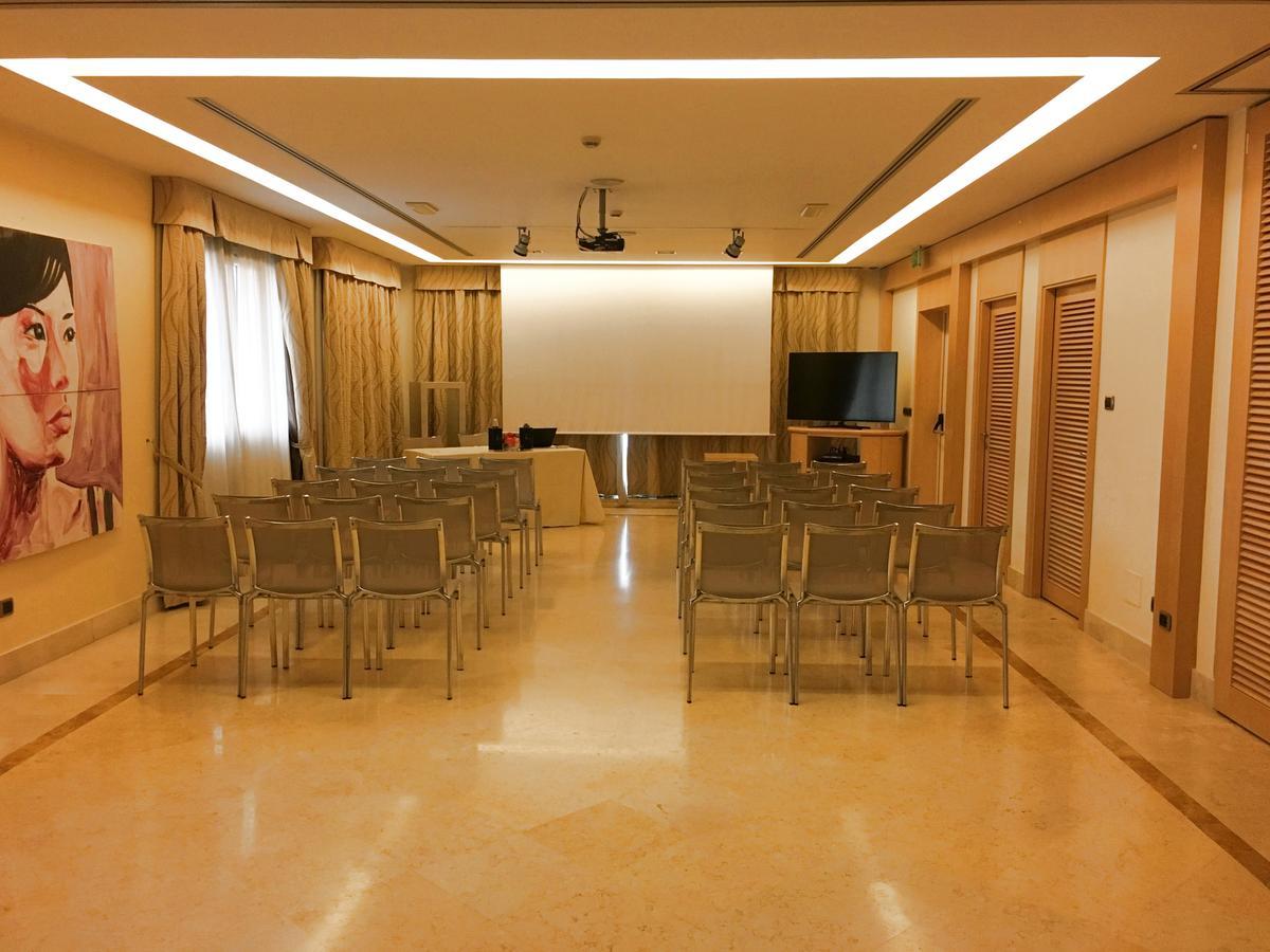 Hotel Airone - Ombrellone Incluso Al Bagno Dolce Vita A Marina Dal 1 Giugno Al 15 Settembre غروسيتو المظهر الخارجي الصورة